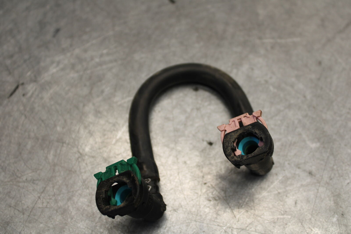 11-24 SUZUKI GSXR750 FUEL HOSE GAS LINE TUBE PIPE BB687