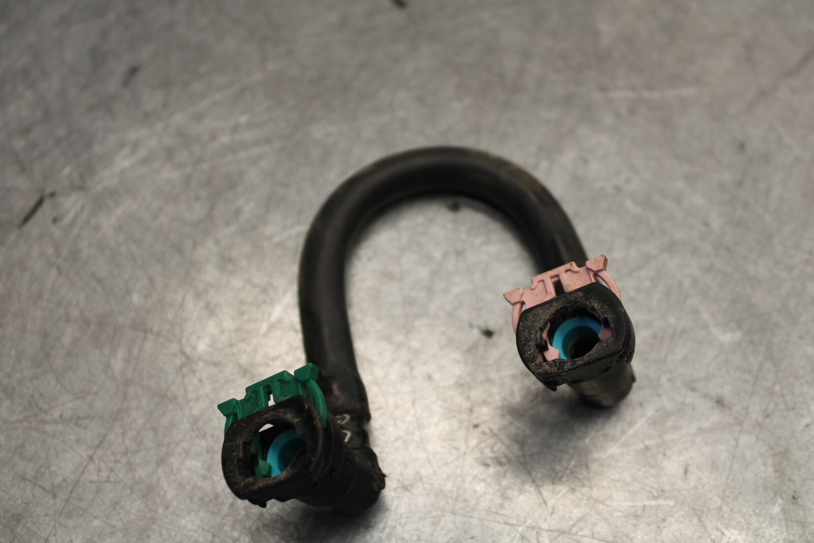 11-24 SUZUKI GSXR750 FUEL HOSE GAS LINE TUBE PIPE BB687