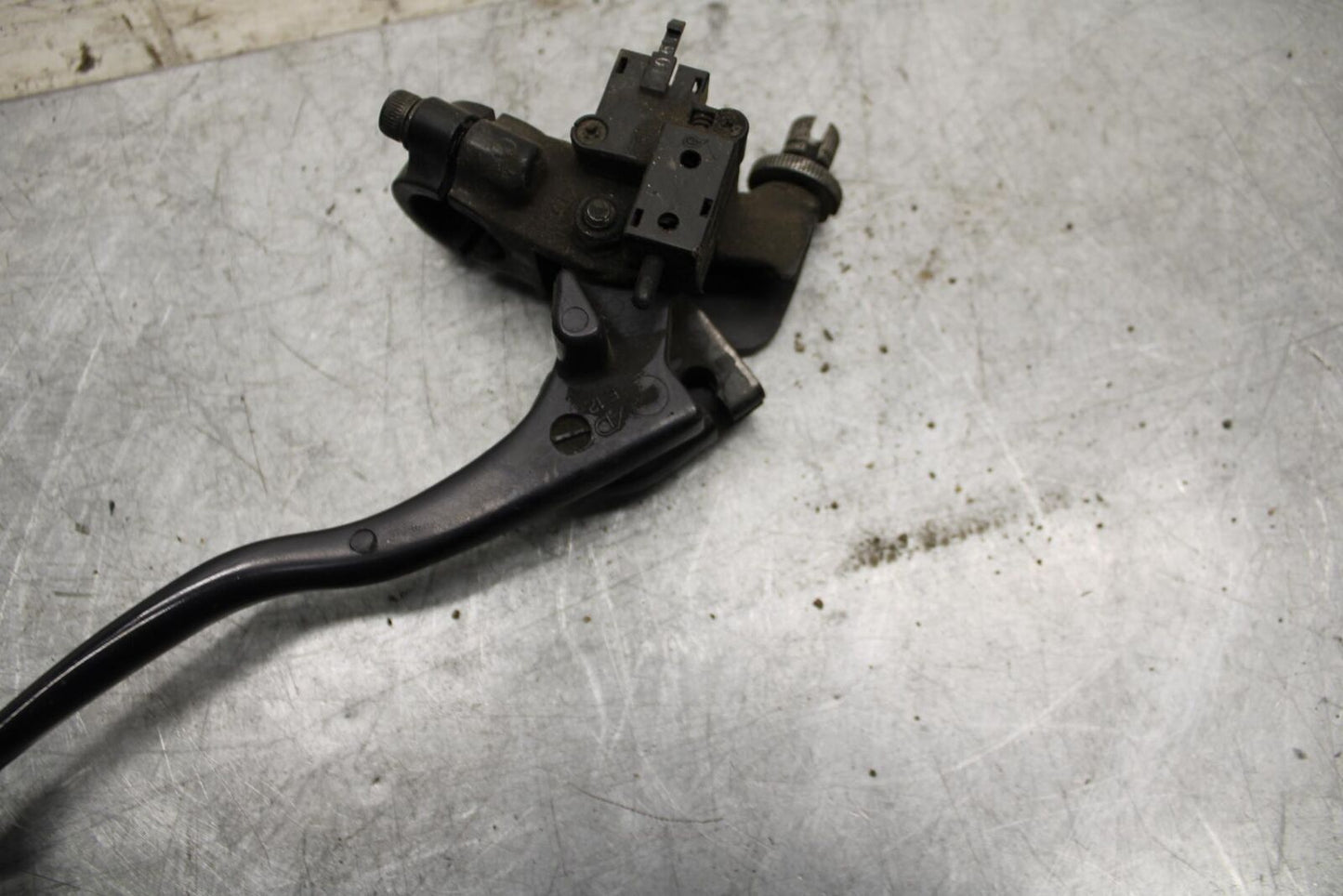 2001 Kawasaki Ninja ZX6 ZX600E CLUTCH PERCH MOUNT WITH LEVER  BB547