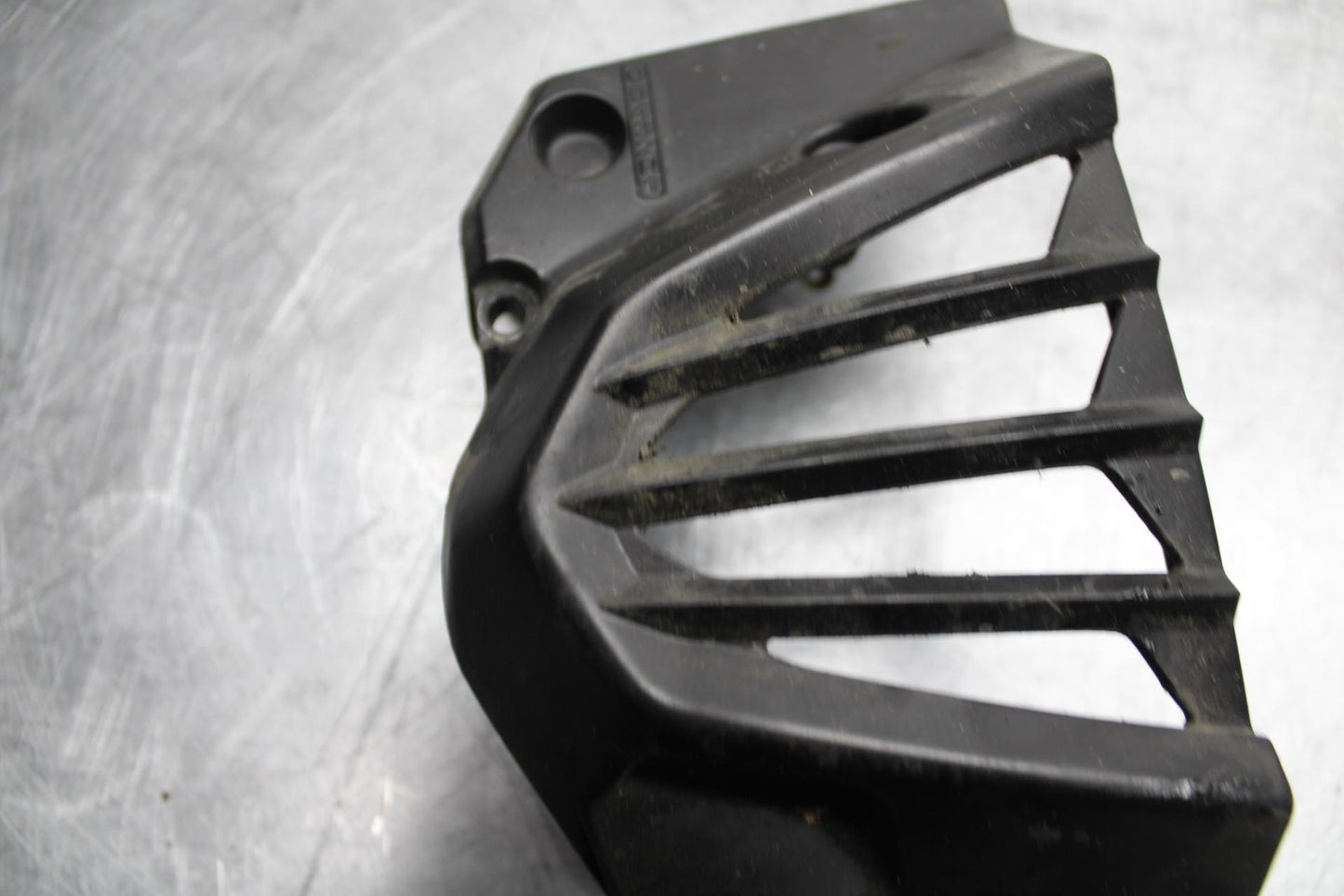 08-12 KAWASAKI NINJA 250R EX250J ENGINE SPROCKET COVER 14041-0021 BB496