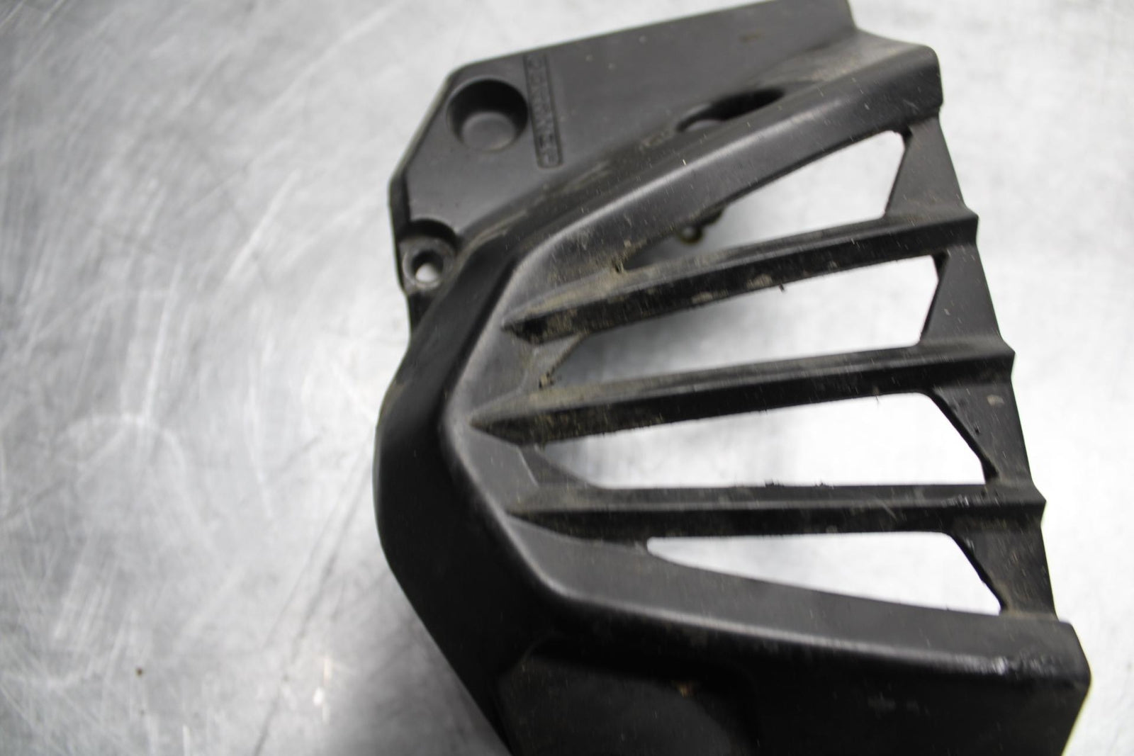 08-12 KAWASAKI NINJA 250R EX250J ENGINE SPROCKET COVER 14041-0021 BB496