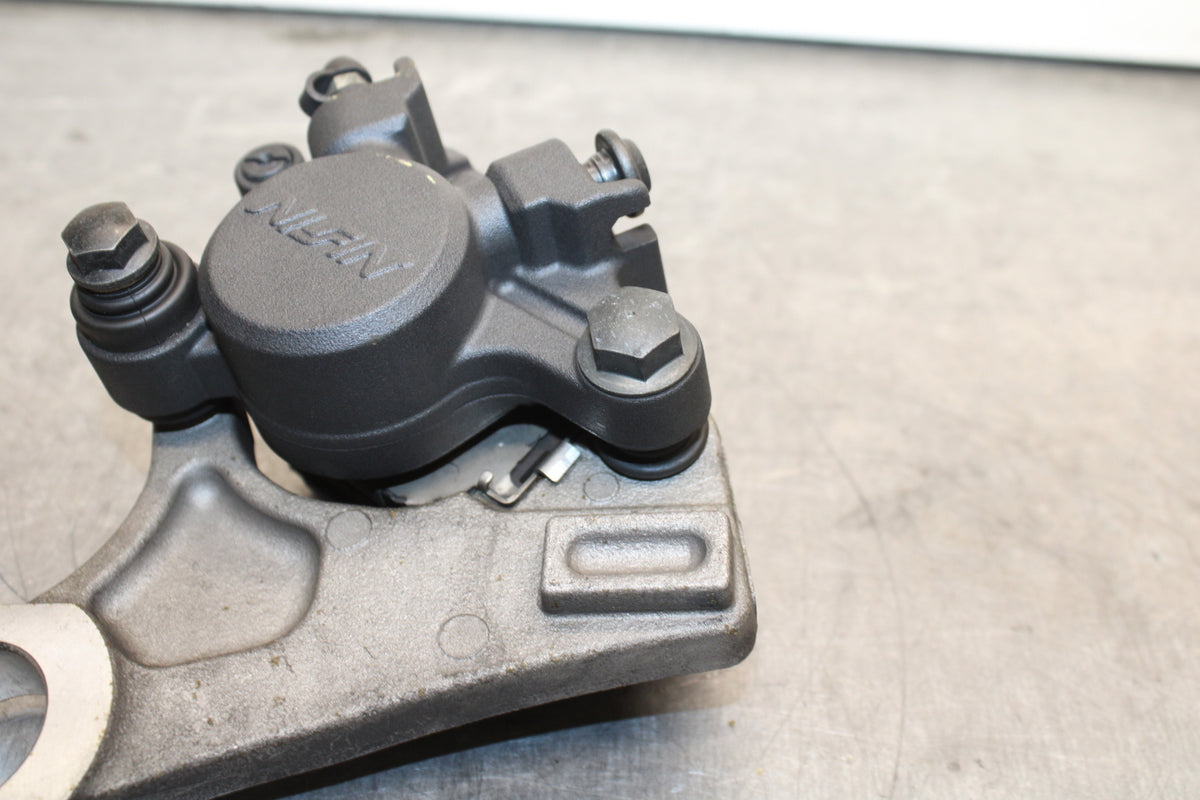 09-14 YAMAHA YZF R1 REAR BACK BRAKE CALIPER W MOUNT BRACKET BB119