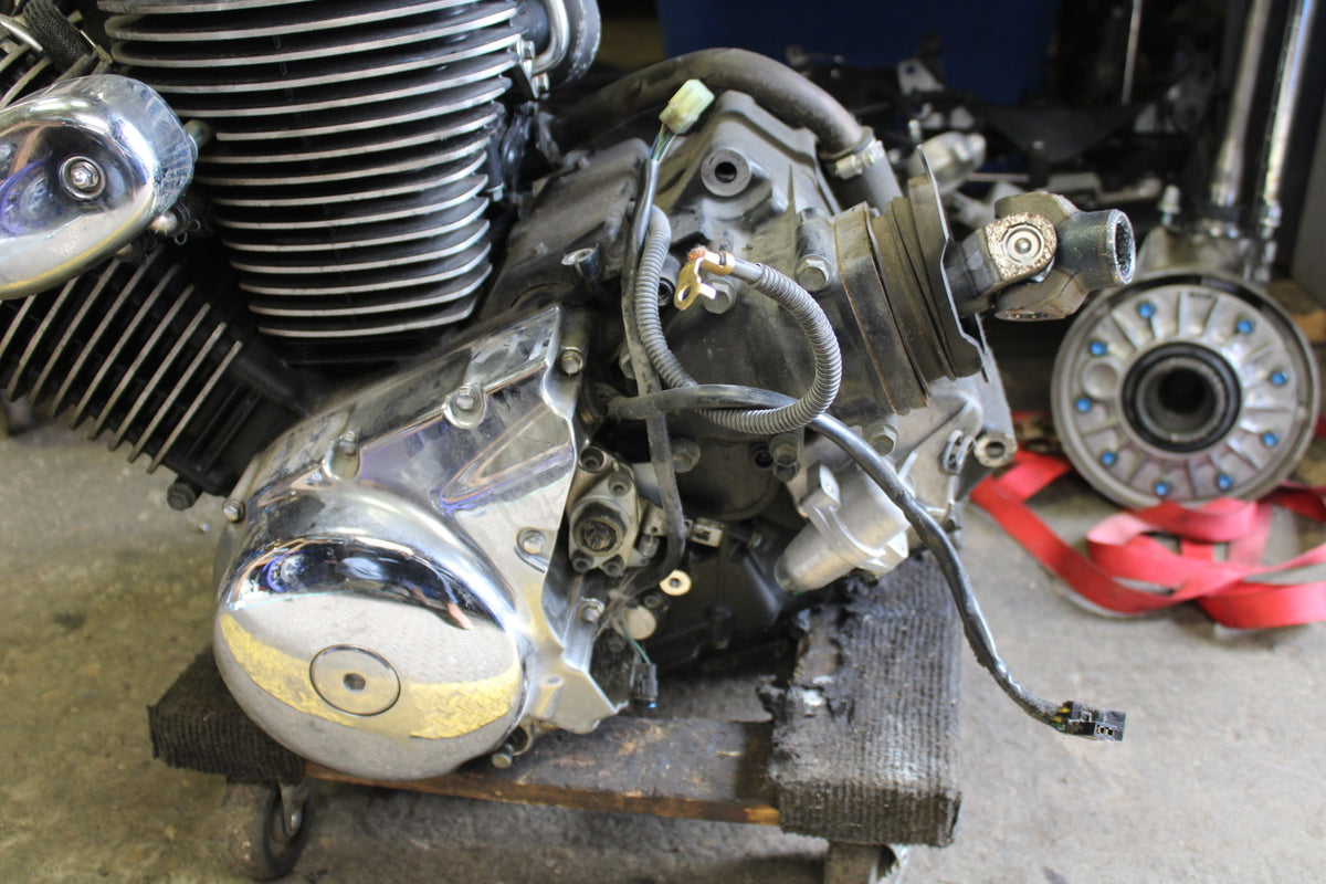 04 SUZUKI INTRUDER 800 ENGINE MOTOR BB758