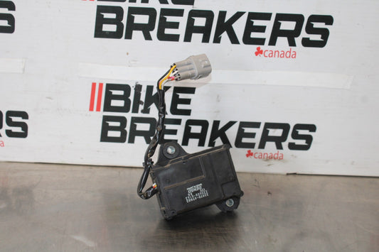 15-26 SUZUKI GSXR600 EXHAUST VALVE SERVO MOTOR BB888