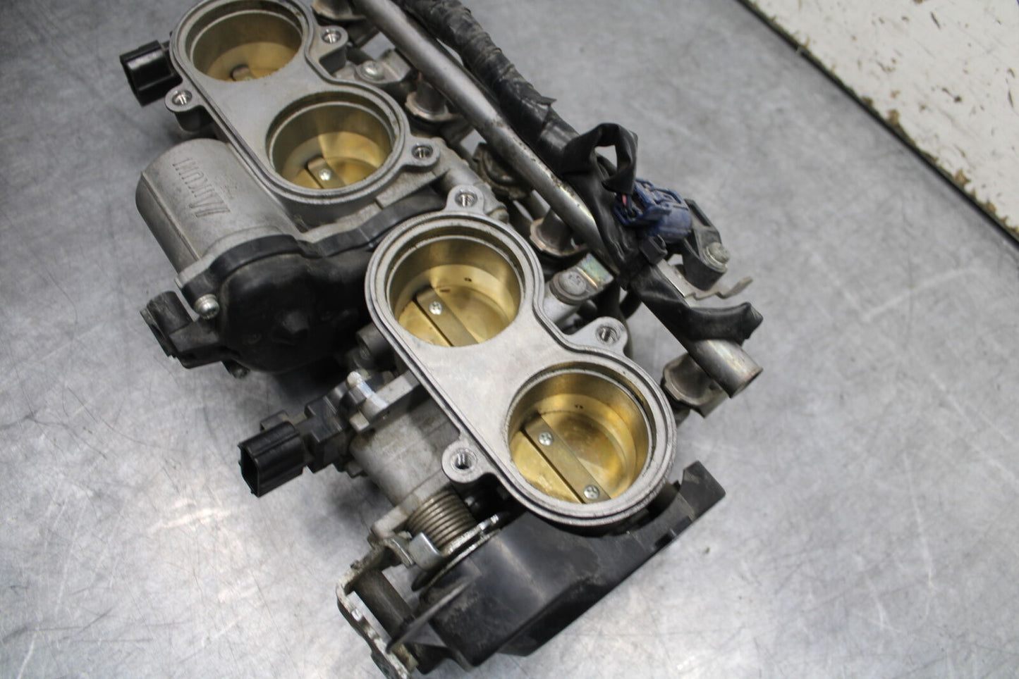 07-08 YAMAHA YZF R1 MAIN FUEL INJECTORS / THROTTLE BODIES BB724