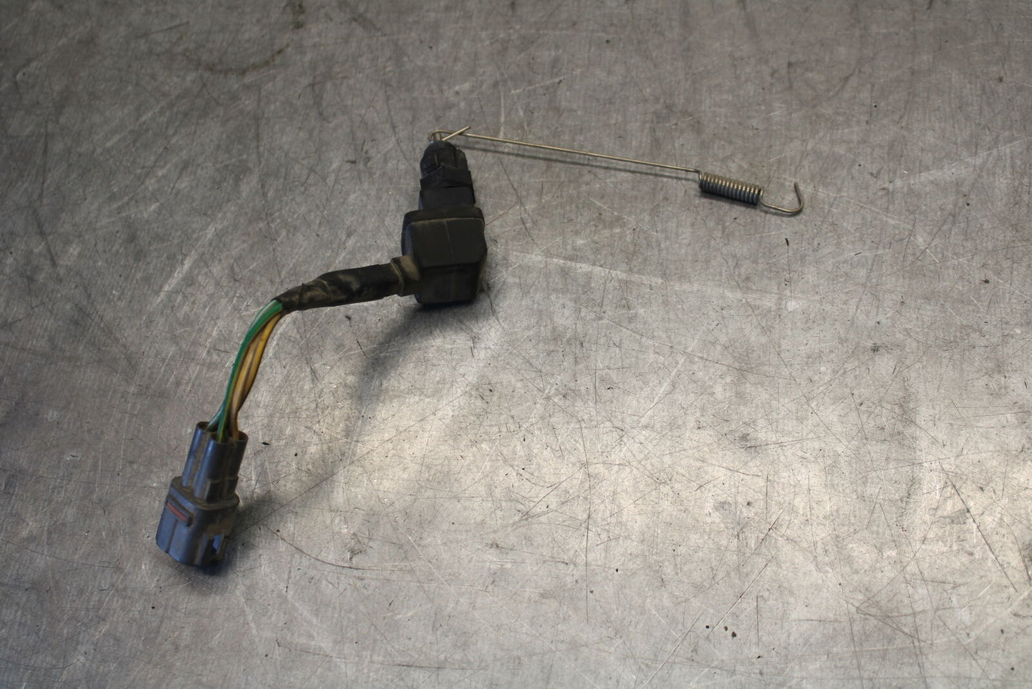 05-06 YAMAHA ROYAL STAR REAR BACK BRAKE SENSOR BB697