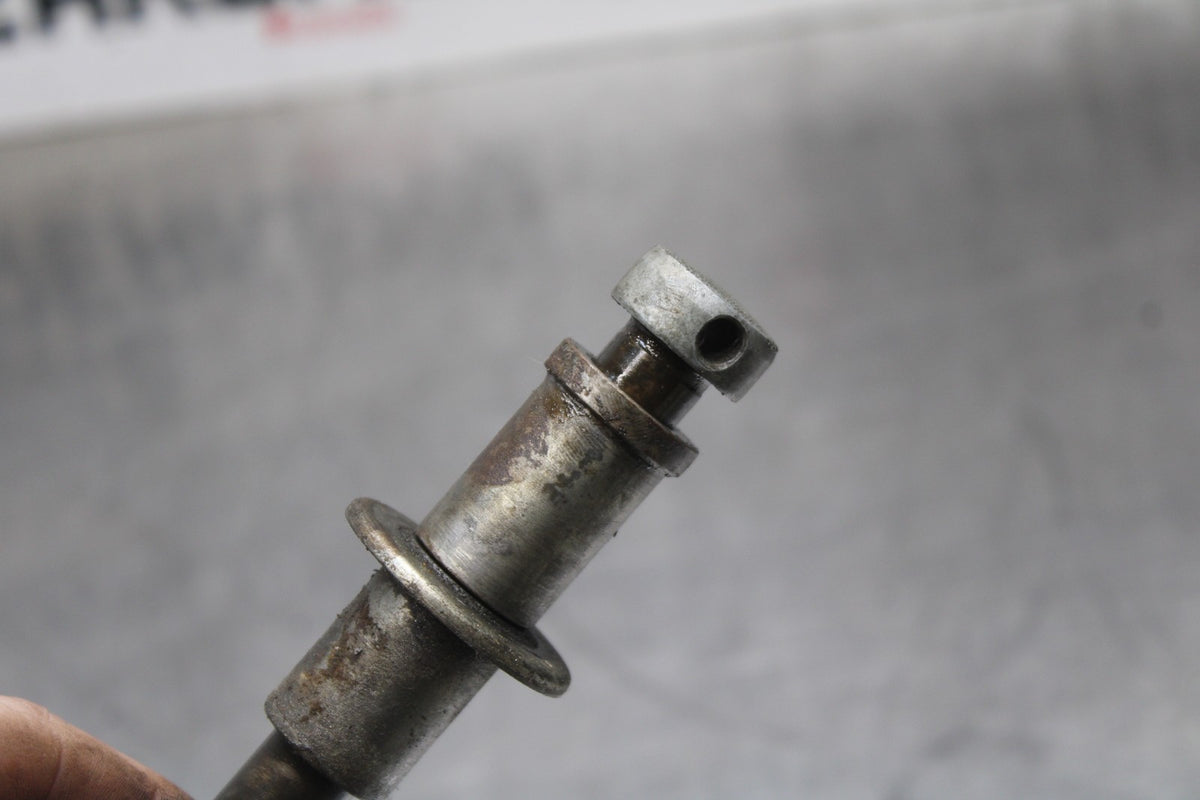 77-79 SUZUKI GS1000 FRONT WHEEL RIM AXLE PIVOT BOLT BB807