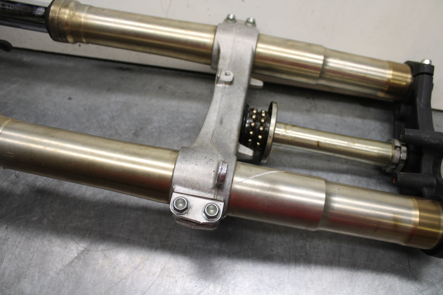 08-10 SUZUKI GSXR 600 COMPLETE FRONT END FORKS SUSPENSION TRIPLE TREE  BB753
