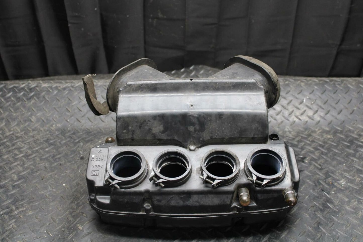 08-09 SUZUKI GSXR600 AIRBOX AIR INTAKE FILTER BOX BB226