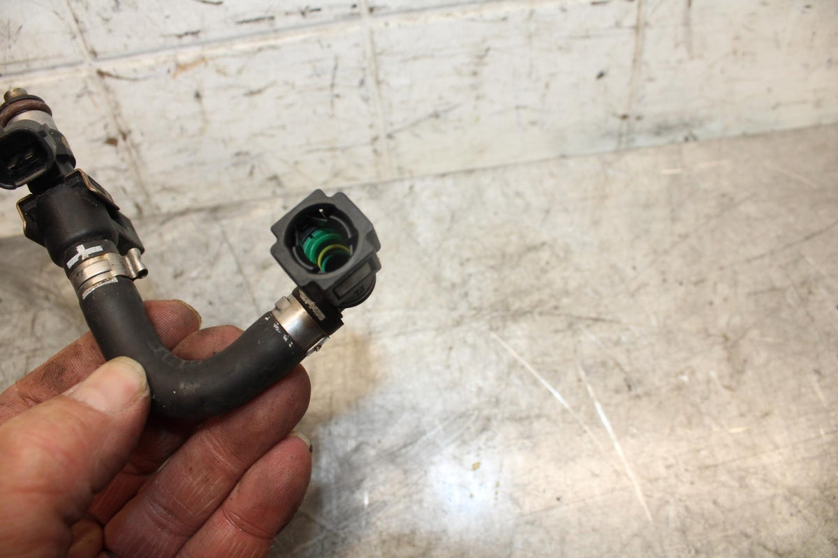 22-23 HUSQVARNA VITPILEN 401 FUEL INJECTOR BB541