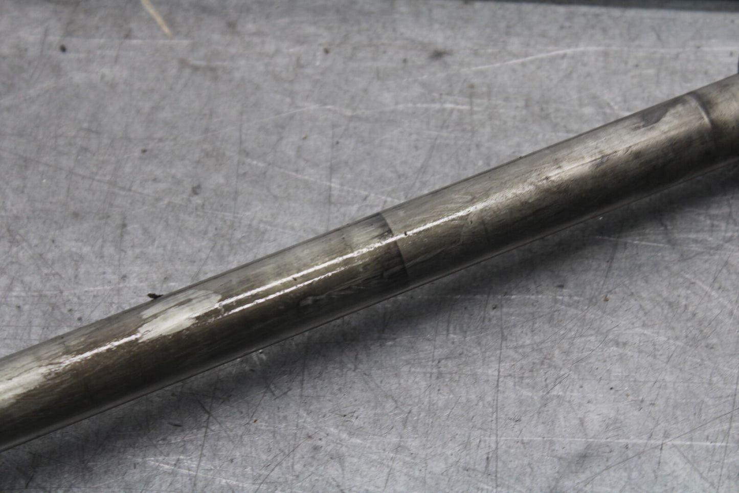 05-09 SUZUKI BOULEVARD C90 REAR AXLE BACK WHEEL RIM PIVOT BOLT AXEL BB692