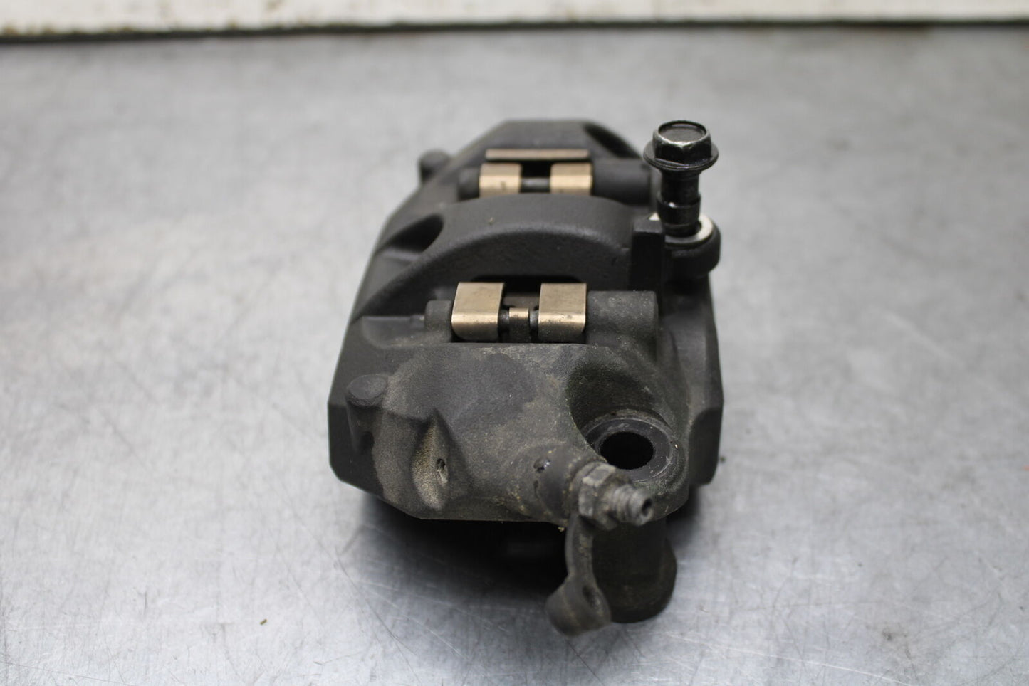 13-17 KAWASAKI NINJA ZX6R ZX636E RIGHT LEFT FRONT BRAKE CALIPER SET PAIR BB735