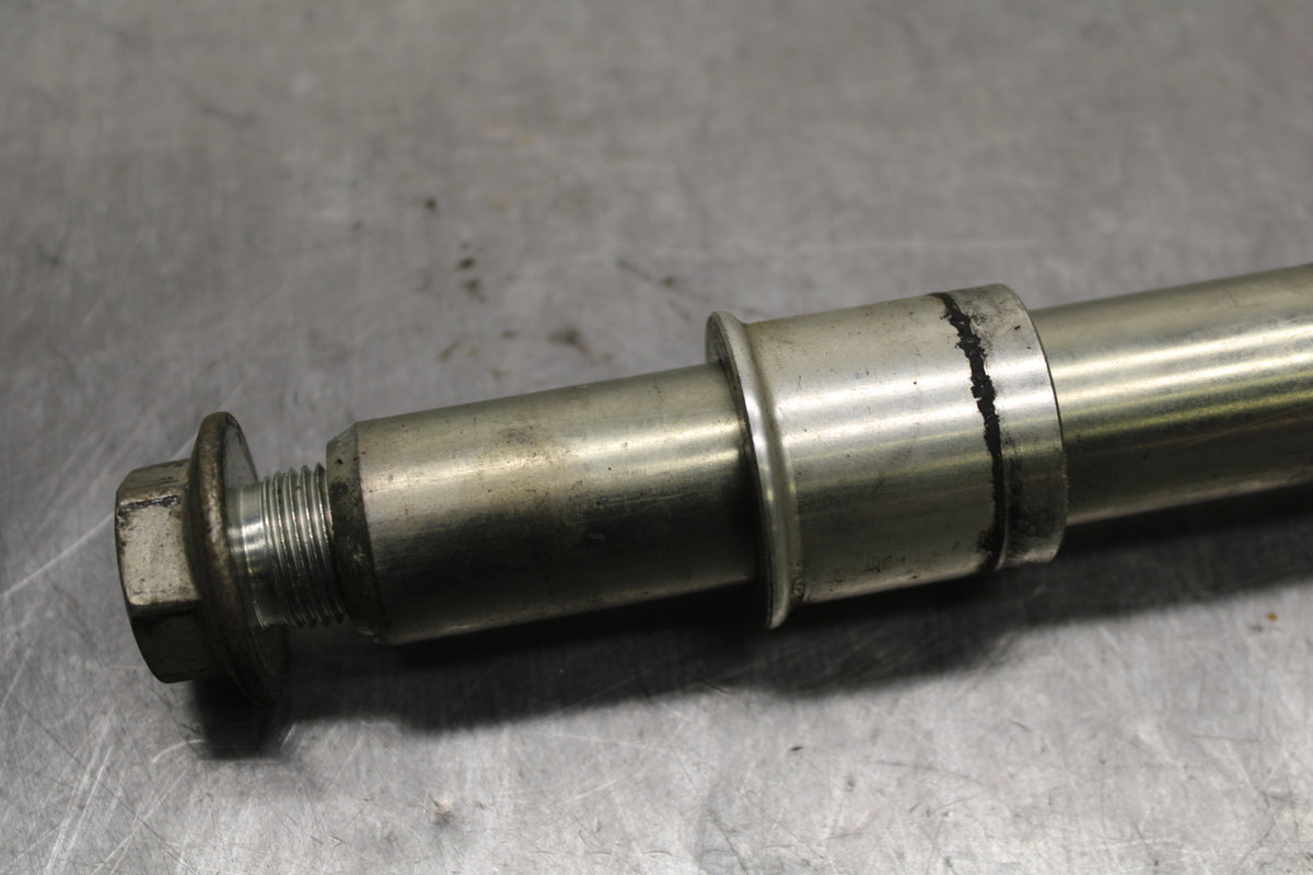 13-16 SUZUKI BANDIT 1250S ABS FRONT WHEEL RIM AXLE PIVOT BOLT BB134