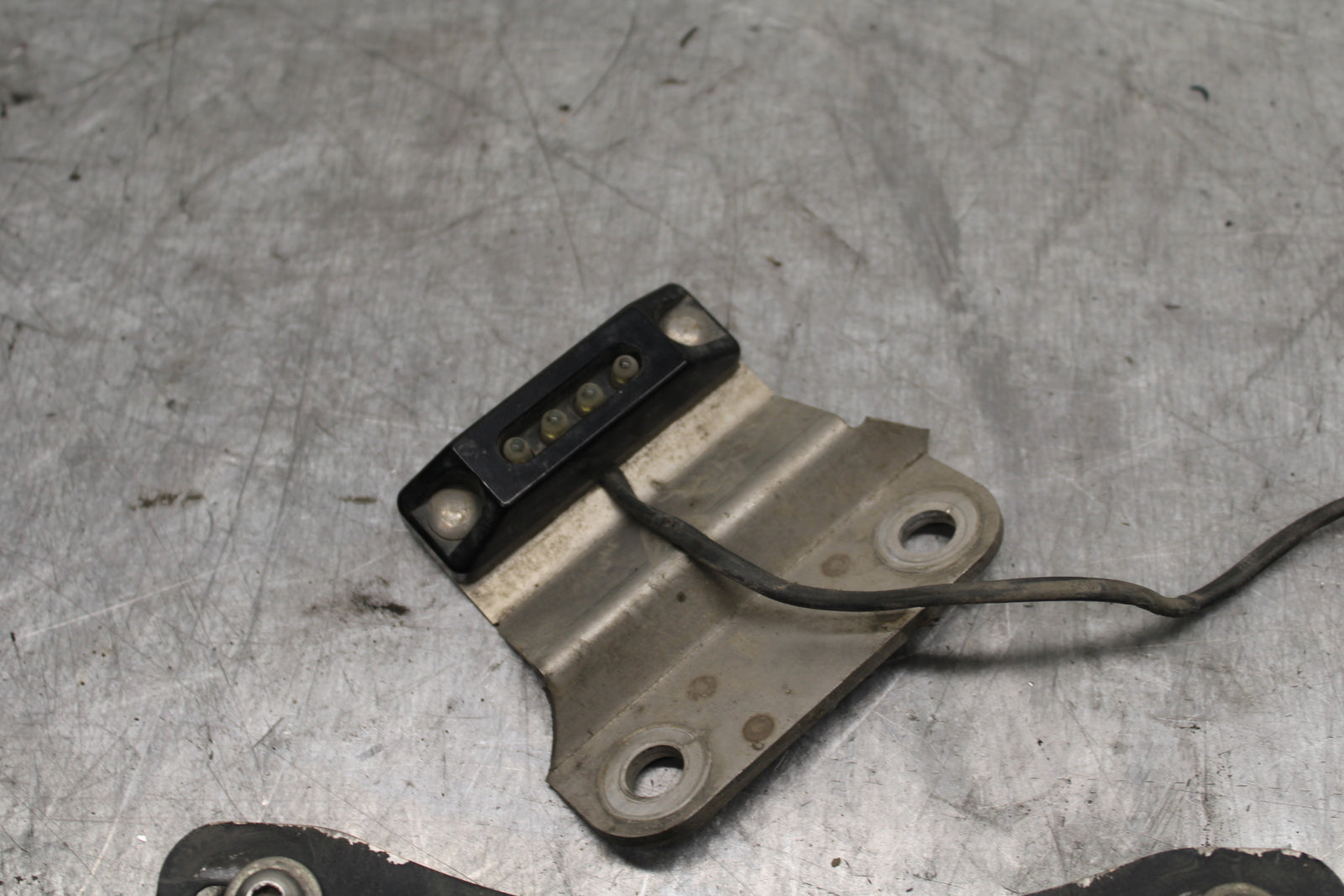 11-24 SUZUKI GSXR750 AFTERMARKET FENDER ELIMINATOR LICENSE PLATE BRACKET  BB714