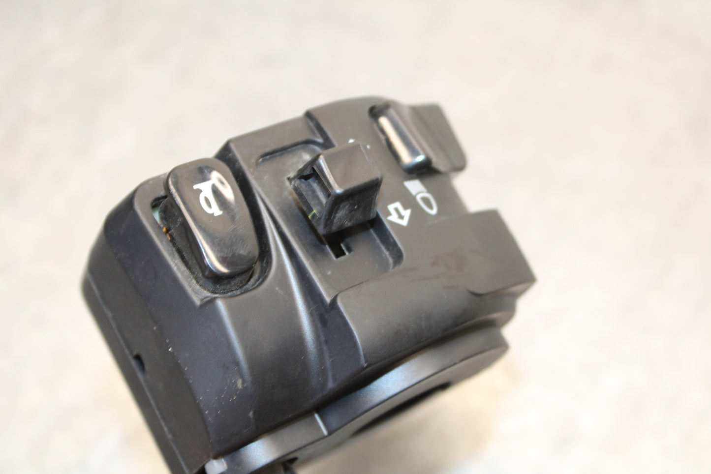 18-23 KAWASAKI NINJA 400 LEFT CLIP ON HANDLE HORN SIGNALS SWITCH SWITCHES BB660