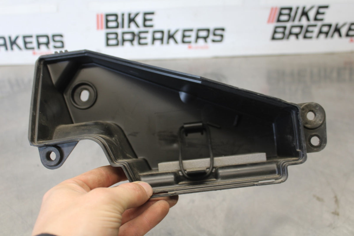07 SUZUKI BOULEVARD M50 LEFT SIDE COVER PANEL COWL FAIRING BOX BB897