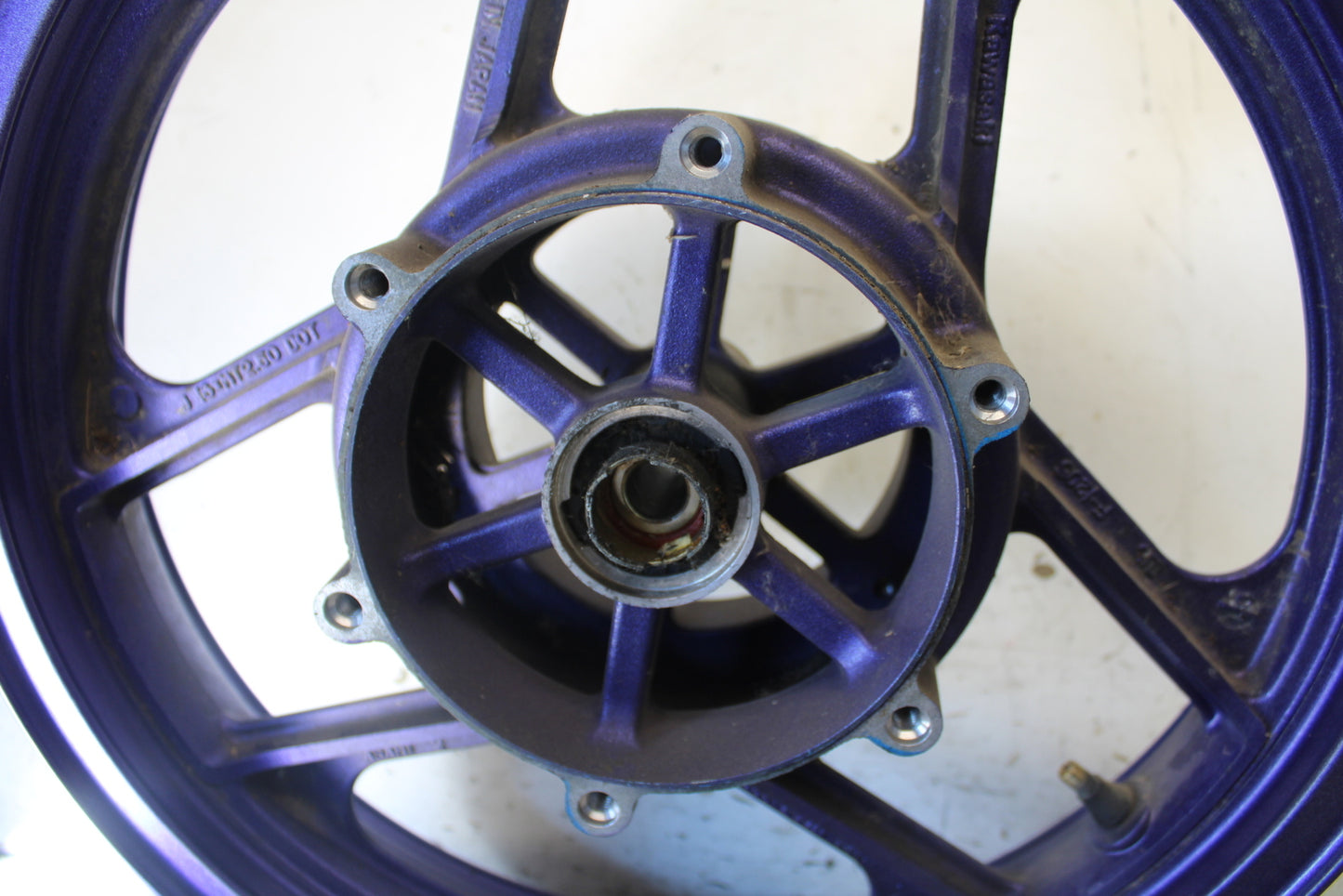 95-95 KAWASAKI NINJA 600R ZX600C FRONT WHEEL FRONT RIM BB73