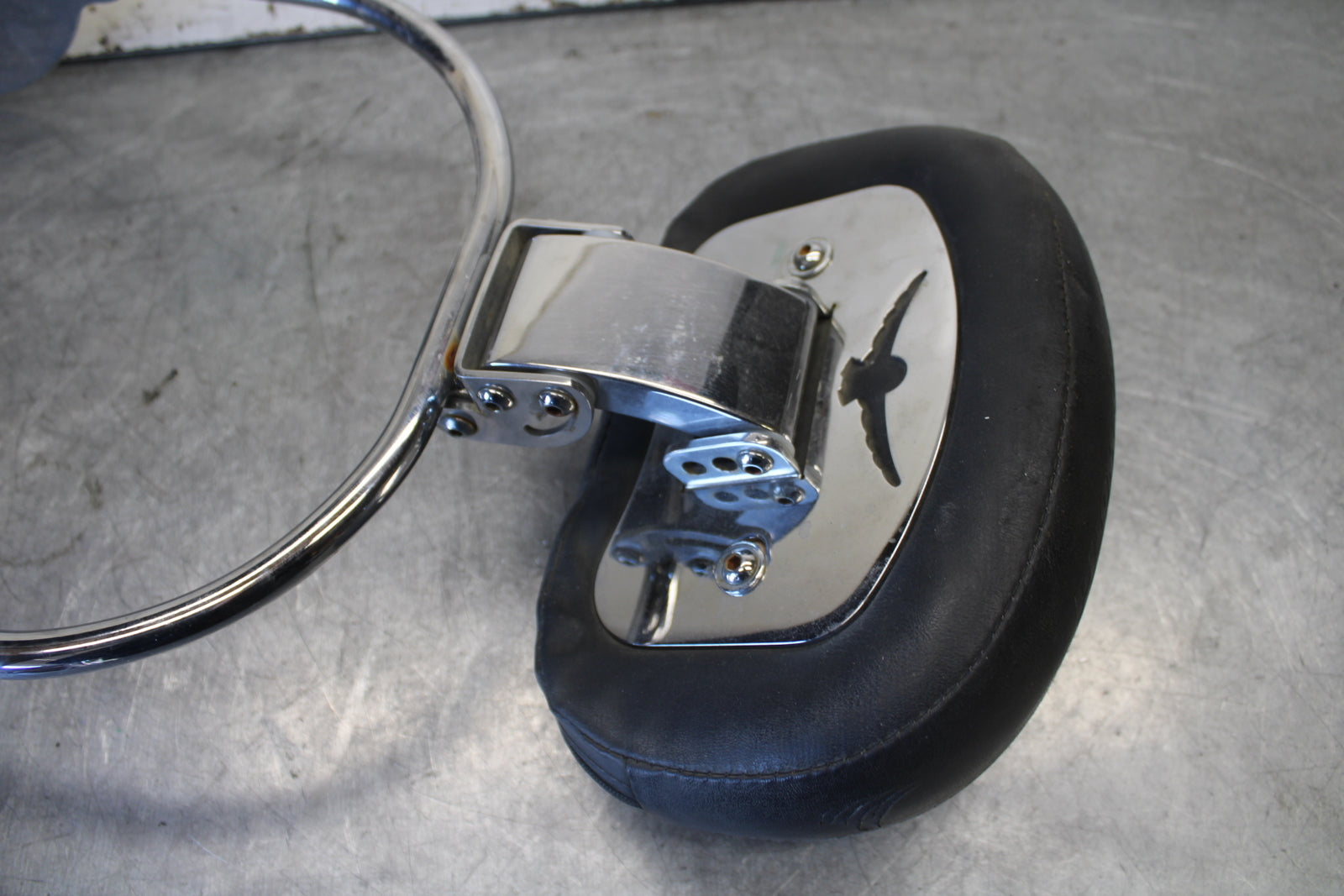 05-06 YAMAHA ROYAL STAR BACK REST SISSY BAR BB697