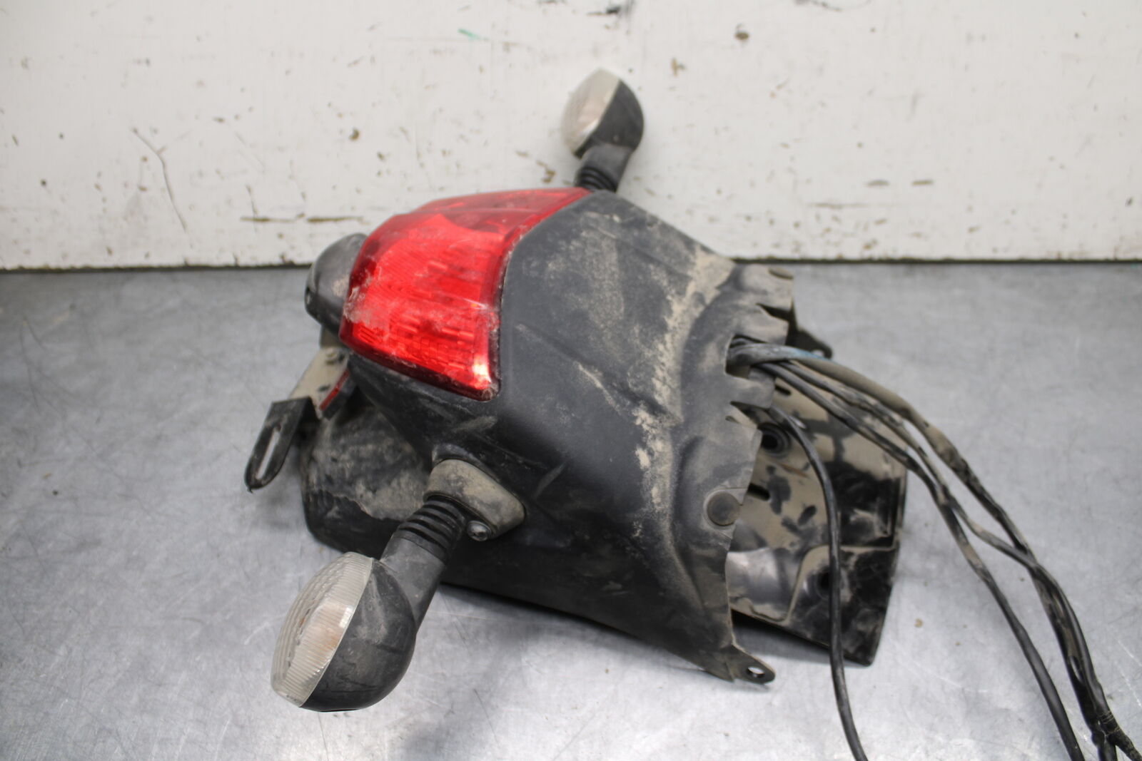 16-17 KAWASAKI VULCAN S 650 EN650 ABS REAR TAILLIGHT BRACKET W/ LIGHTS  BB731