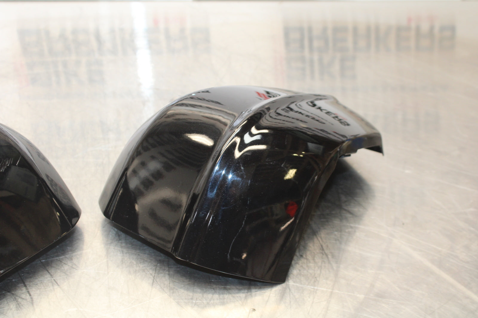 09 YAMAHA ROYAL STAR XVZ1300TF VENTURE SIDE COVER PANEL COWL FAIRING SET  BB151 