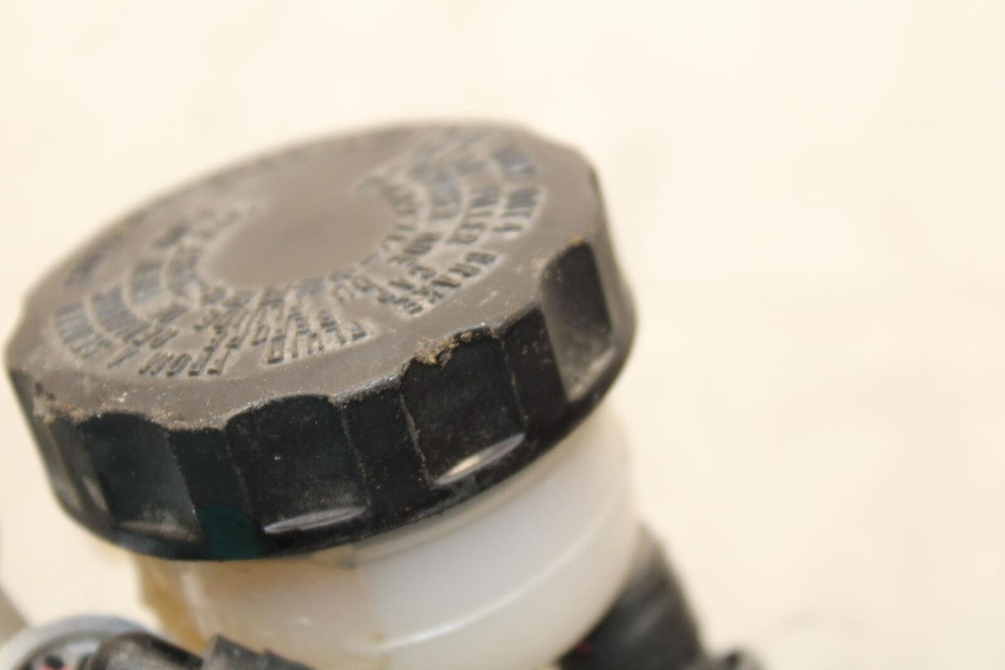 2014 Kawasaki Ninja 650 EX650E REAR BACK BRAKE MASTER CYLINDER W RESERVOIR BB569