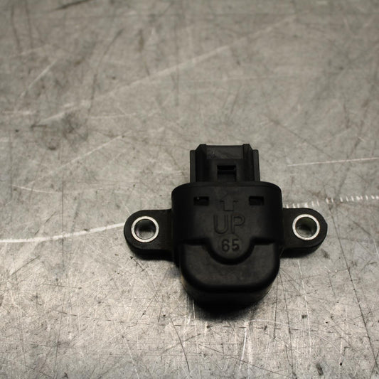 17 KAWASAKI Z900 ZR900 TIP OVER BANK ANGLE CRASH SENSOR SWITCH  BB549