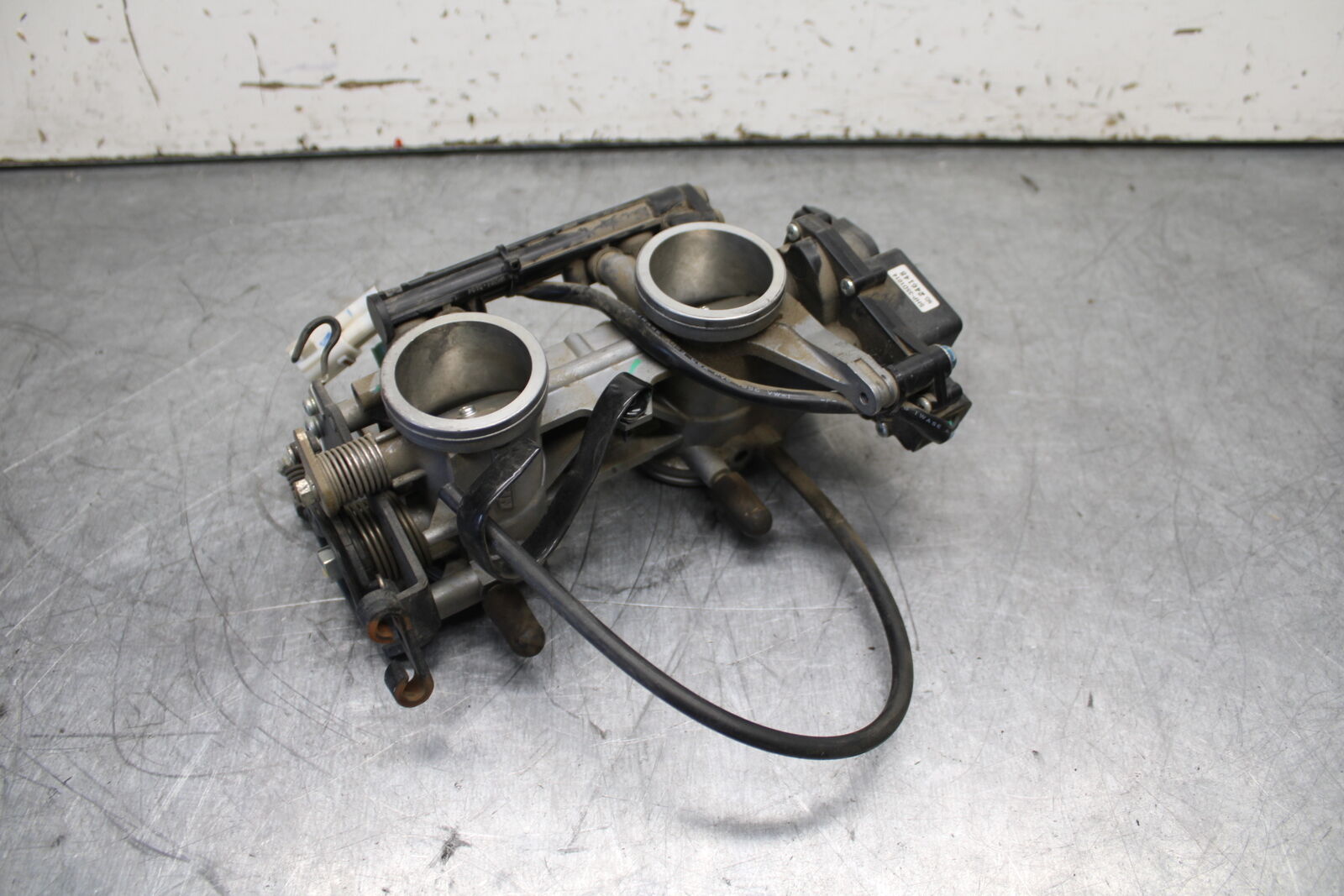 12-17 KAWASAKI ER-6N Z650 MAIN FUEL INJECTORS / THROTTLE BODIES BB709