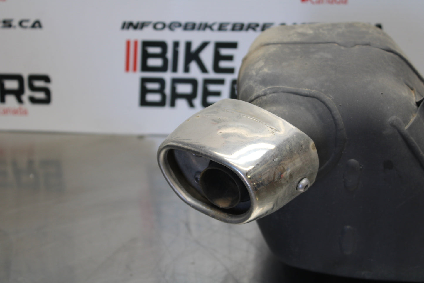 09-15 YAMAHA FZ6R FULL EXHAUST SYSTEM HEADERS PIPE MUFFLER BB161