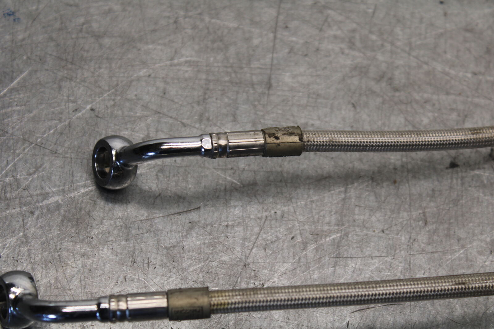 05-06 SUZUKI GSXR1000 AFTERMARKET BRAIDED FRONT BRAKE CALIPER HOSES LINES BB677