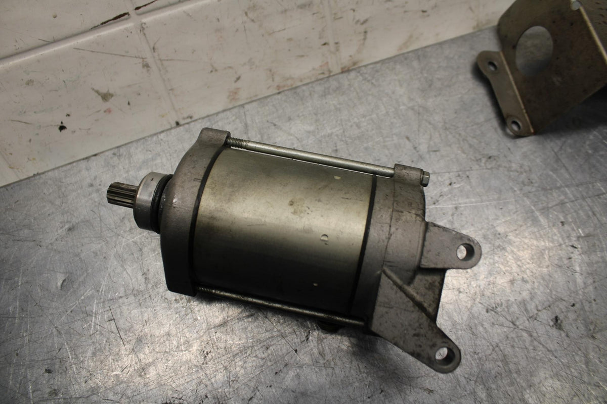 2001 Honda ST1100 ENGINE STARTING STARTER MOTOR -DC 12V BB77