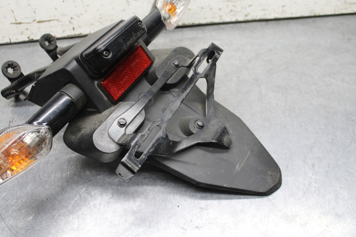 15-16 HONDA CB300F REAR BACK FENDER MUD GUARD BB740