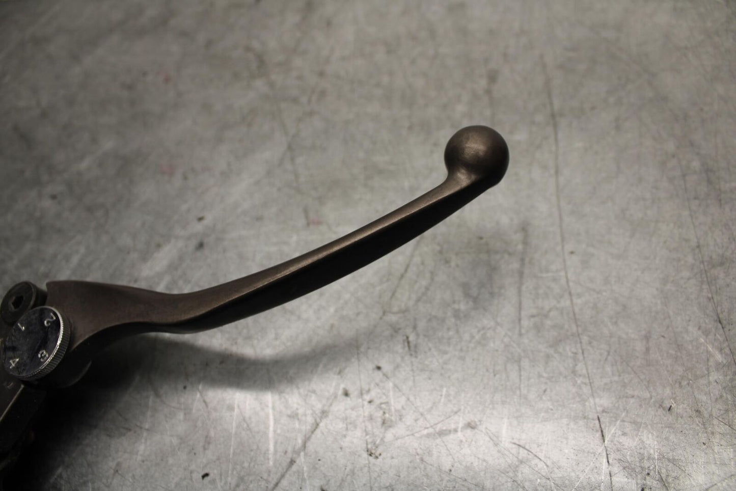 2001 Kawasaki Ninja ZX6 ZX600E FRONT BRAKE MASTER CYLINDER w/ LEVER BB547