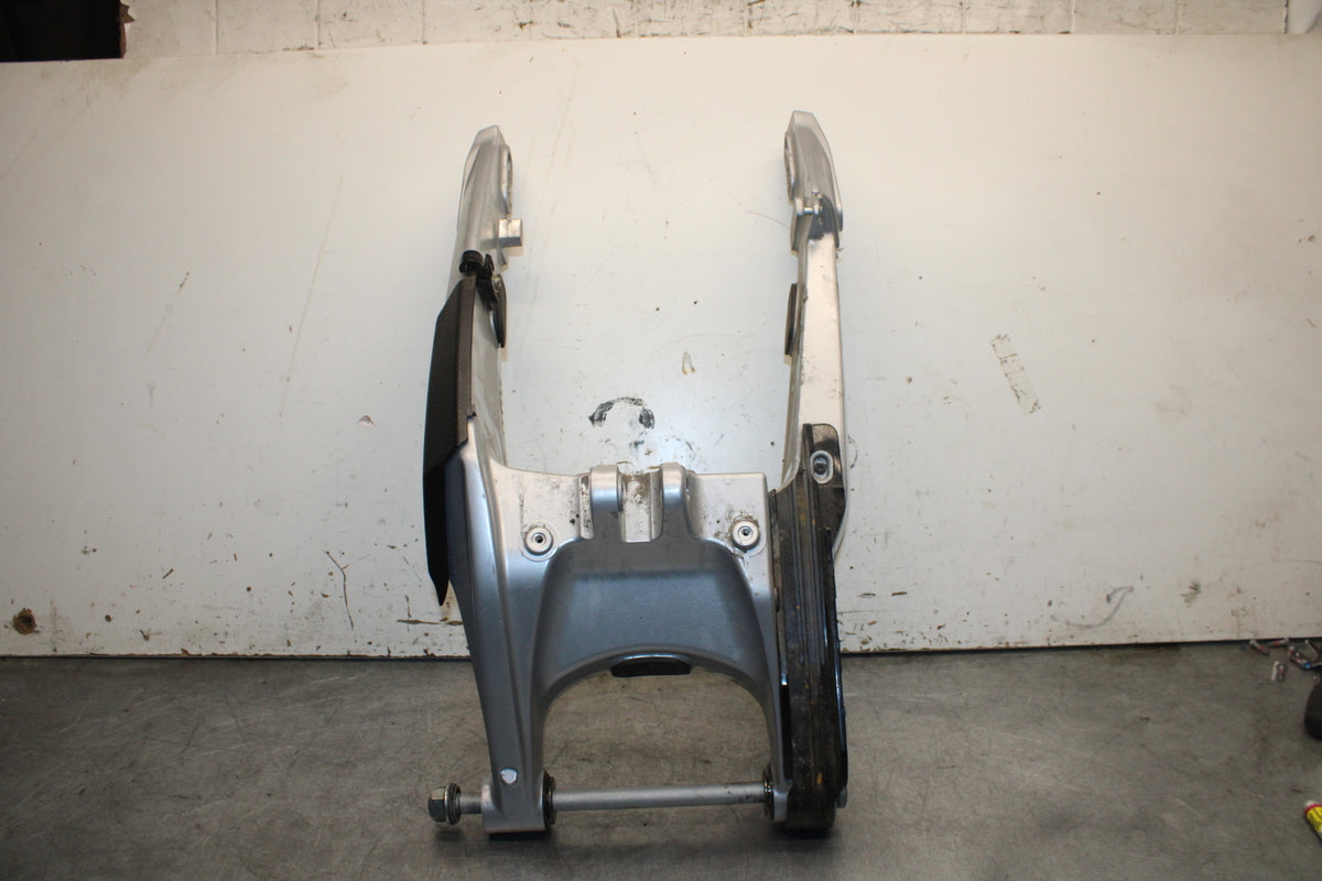 21-24 APRILIA TUONO 660 FACTORY REAR SWINGARM BACK SUSPENSION SWING ARM BB733