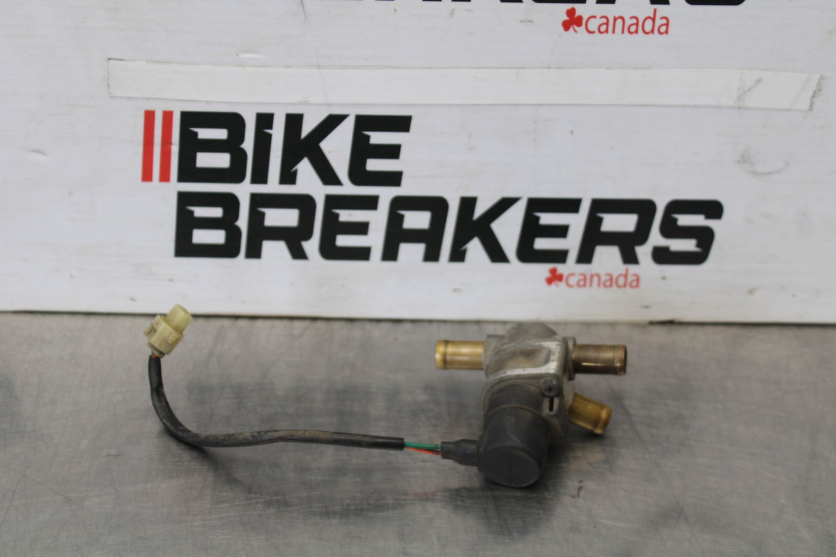 06-07 HONDA INTERCEPTOR 800 VFR800 AIR VALVE SOLENOID TOP ENGINE SENSOR BB917