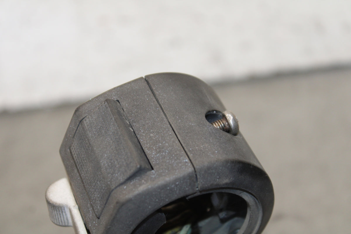 85-86 SUZUKI MADURA 1200 LEFT CLIP ON HANDLE HORN SIGNALS SWITCH SWITCHES  BB691