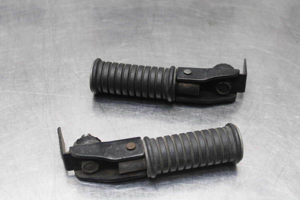 78-79 SUZUKI GS1000 FRONT & REAR FOOT RESTS PEGS STEPS SET PAIR BB787