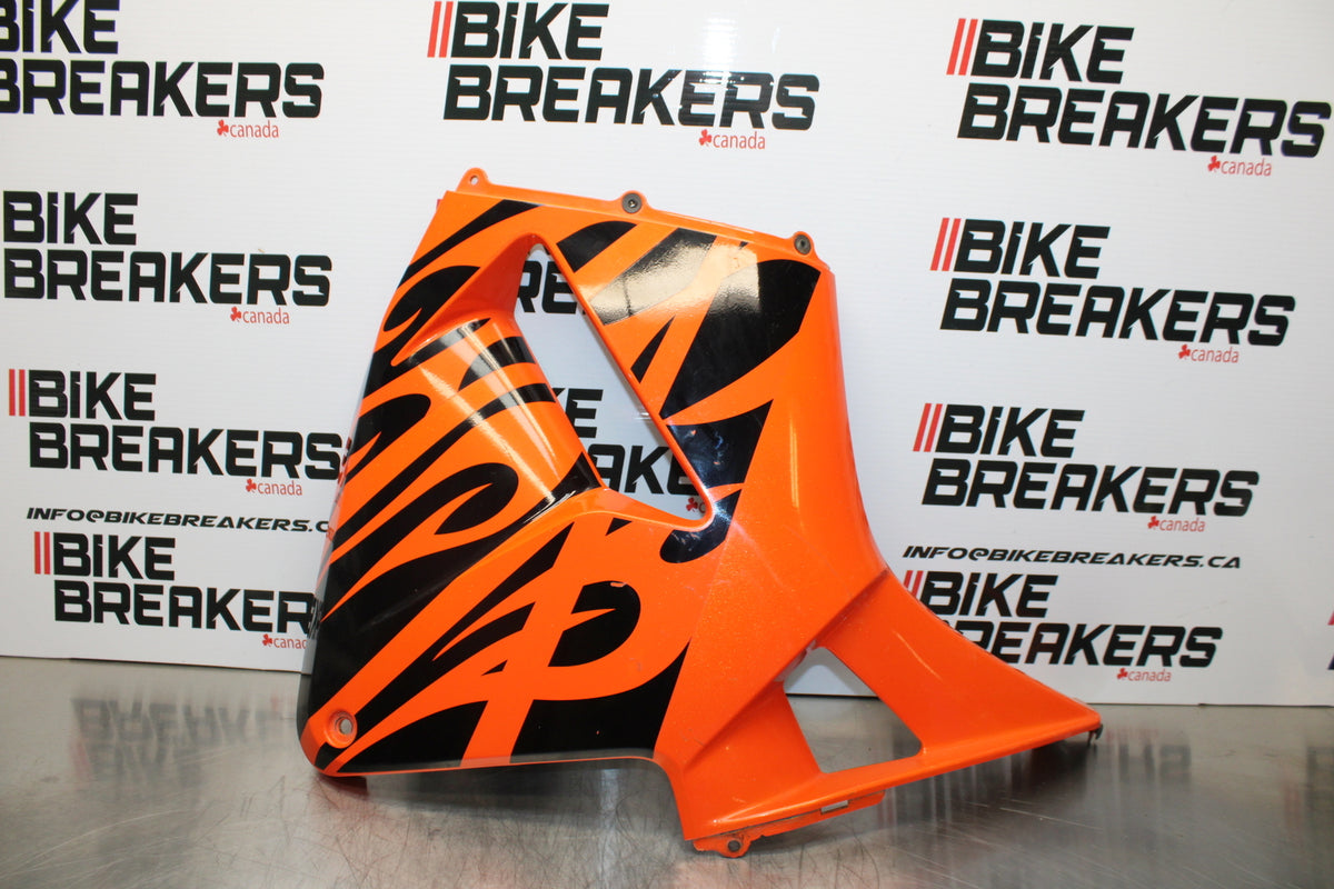 05-06 HONDA CBR600RR RIGHT MID UPPER SIDE FAIRING COWL PLASTIC BB149