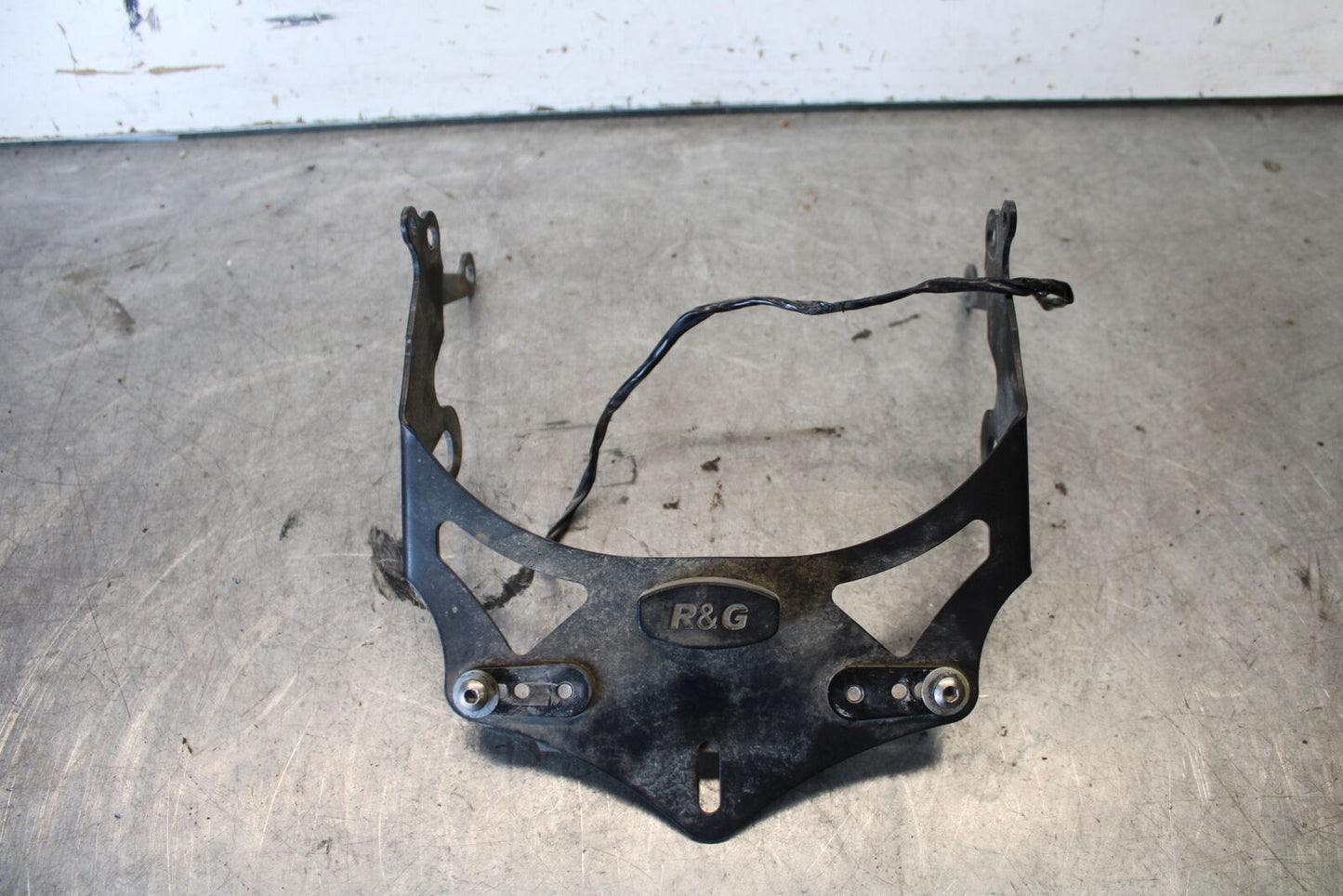 03-04 HONDA CBR600RR R&G FENDER ELIMINATOR LICENSE PLATE BRACKET BB661