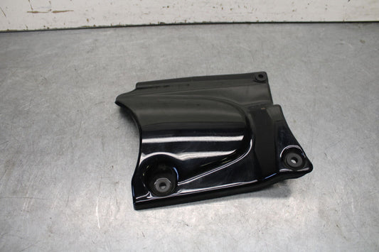 05-06 SUZUKI BOULEVARD M50 ENGINE SPROCKET COVER BB671