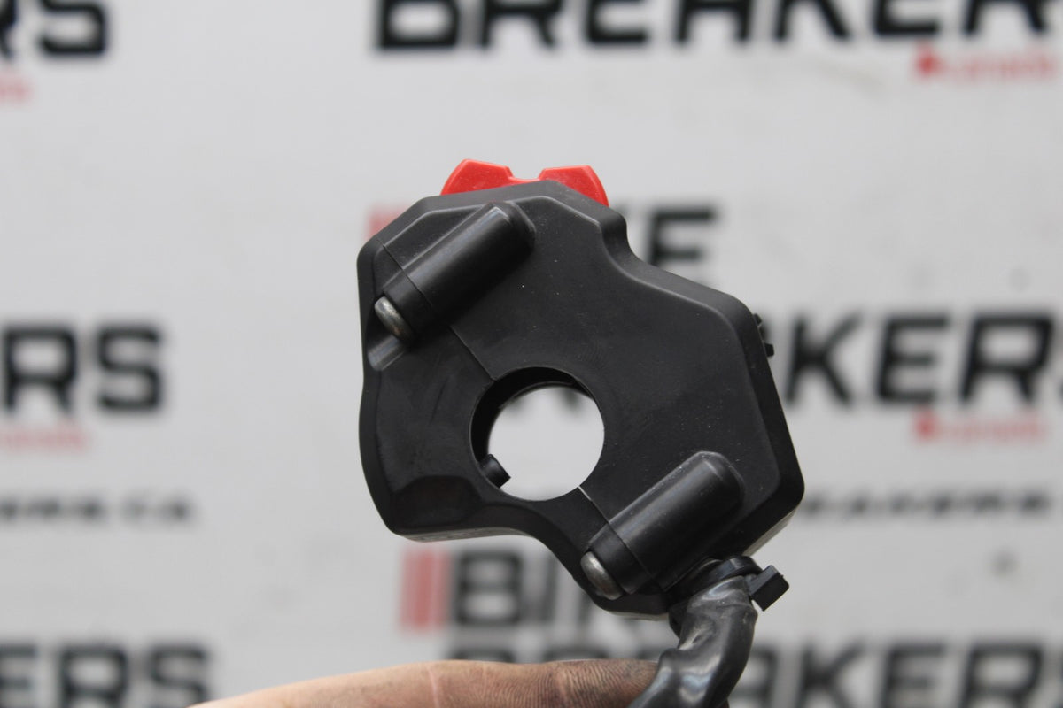18 YAMAHA YZF R1  RIGHT CLIP ON HANDLE KILL OFF START SWITCH SWITCHES BB838