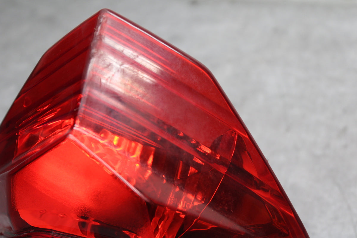 13-17 KAWASAKI NINJA 300 REAR TAIL TAILLIGHT BACK BRAKE LIGHT BB128