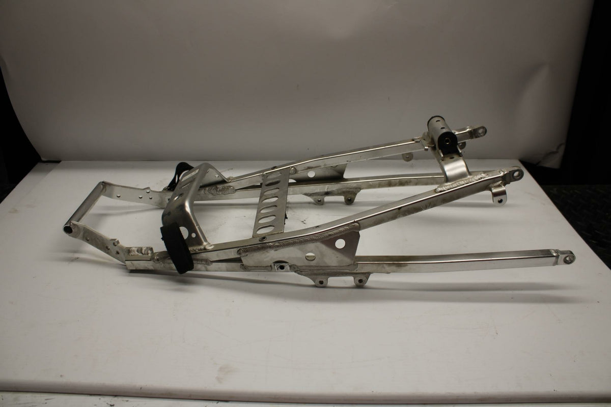 99 YAMAHA YZF R6 REAR SUBFRAME BACK SUB FRAME 5EB-21190-01-00 BB246