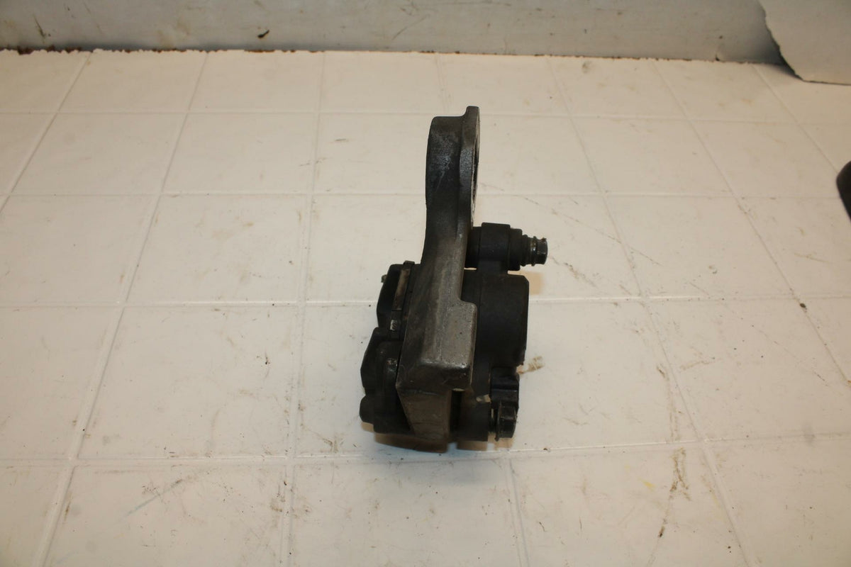 08-16 YAMAHA YZF R6 REAR BACK BRAKE CALIPER W MOUNT BRACKET BB406