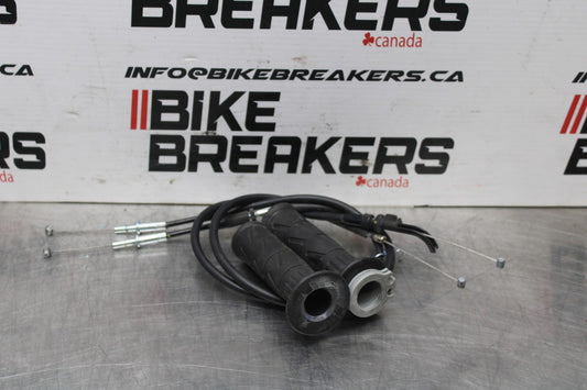 24 KAWASAKI NINJA 500 ABS THROTTLE CABLES LINES BB818