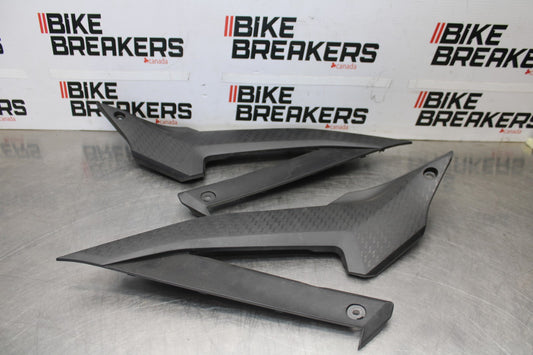 23 YAMAHA YZF R3 RIGHT LEFT FRONT SEAT PANELS TRIMS COWLS FAIRINGS COVER BB003