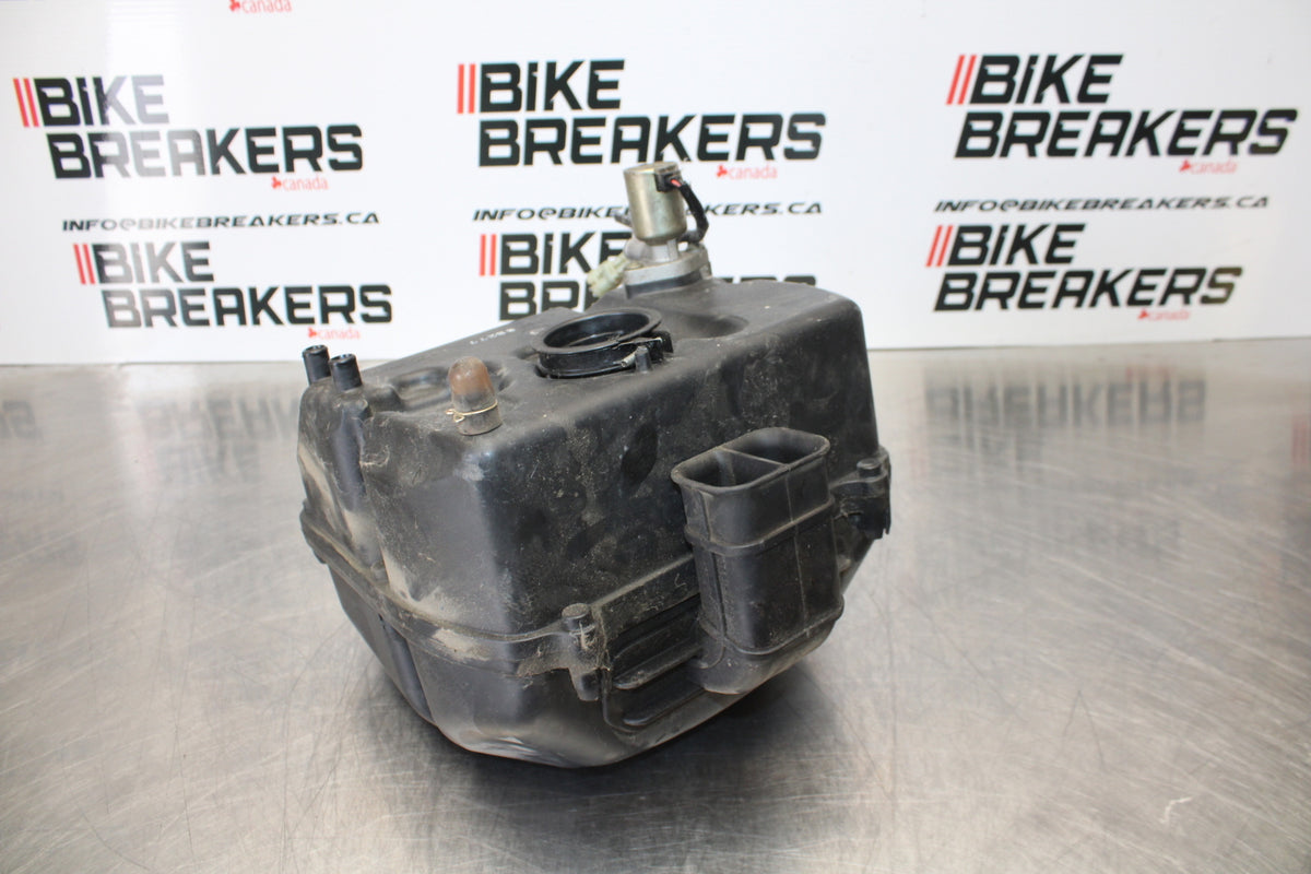 03 SUZUKI SV650S AIRBOX AIR INTAKE FILTER BOX BB167
