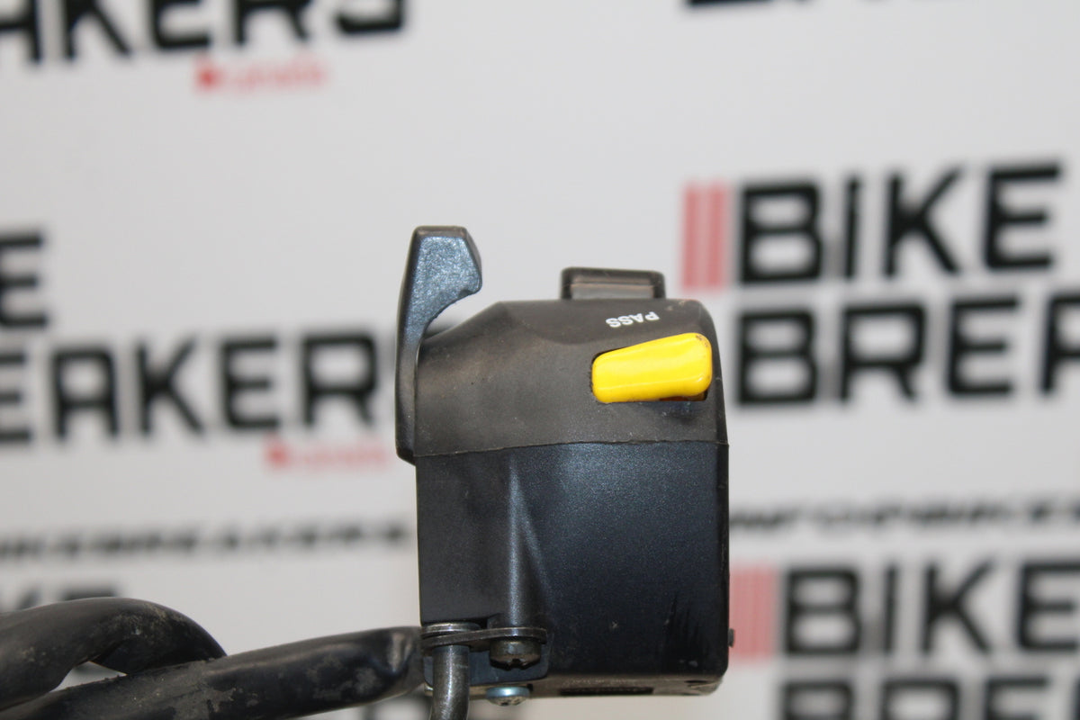 08 MOTO GUZZI BREVA 750 LEFT CLIP ON HANDLE HORN SIGNALS SWITCH SWITCHES BB154