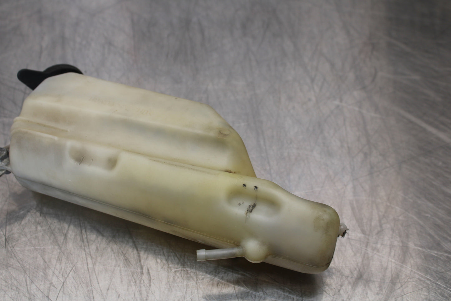 98-05 HONDA SUPER HAWK 1000 VTR1000F COOLANT WATER TANK RESERVOIR BOTTLE BB152