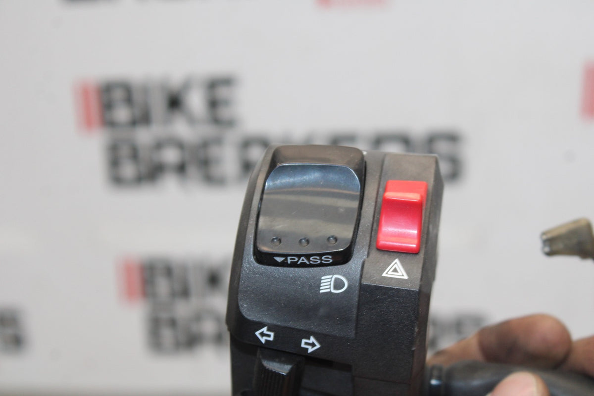 11-26 SUZUKI GSXR750 LEFT CLIP ON HANDLE HORN SIGNALS SWITCH SWITCHES BB900