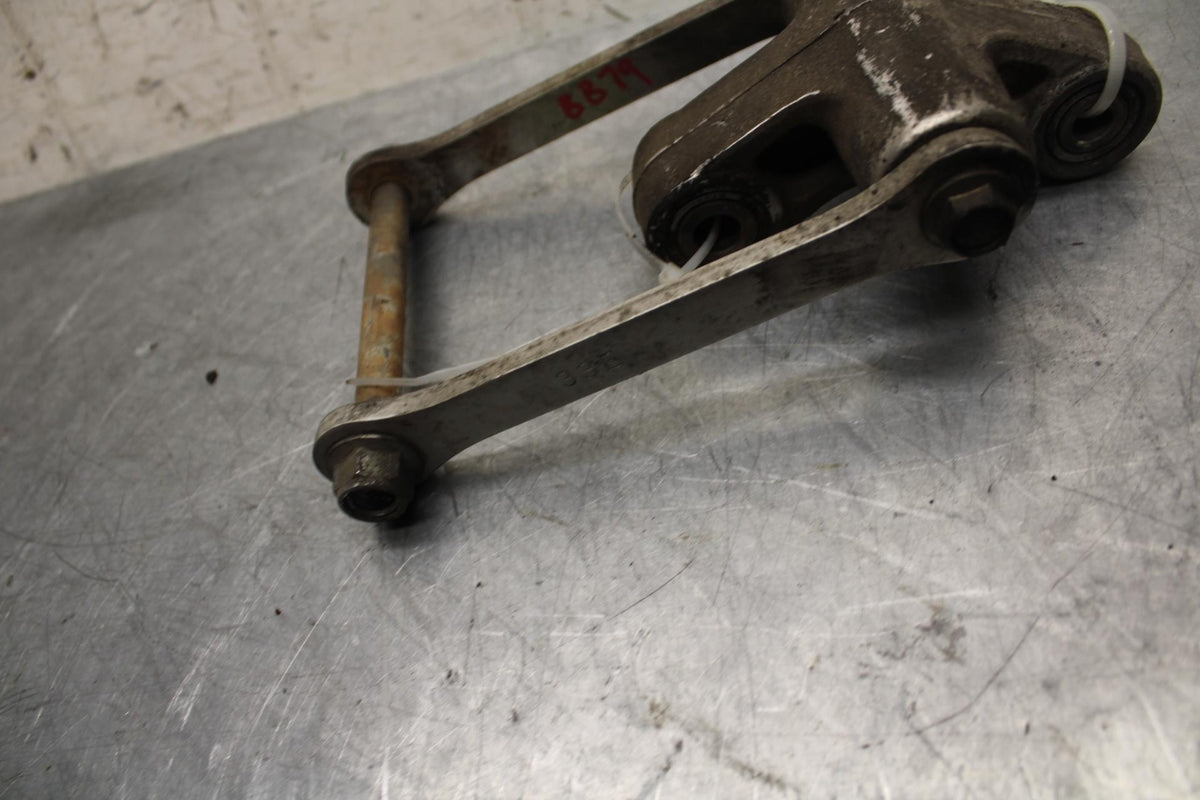 1997 Suzuki GSXR750 REAR DOGBONE SHOCK LINKAGE LINK BB39